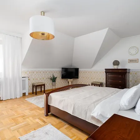 Golden - Elegant Family With Garden Near Warsaw *