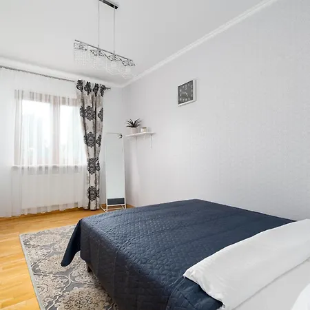 Golden - Elegant Family With Garden Near Warsaw Villa *