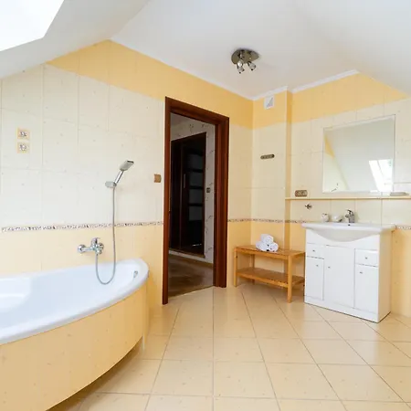 Golden - Elegant Family With Garden Near Warsaw Kobylka